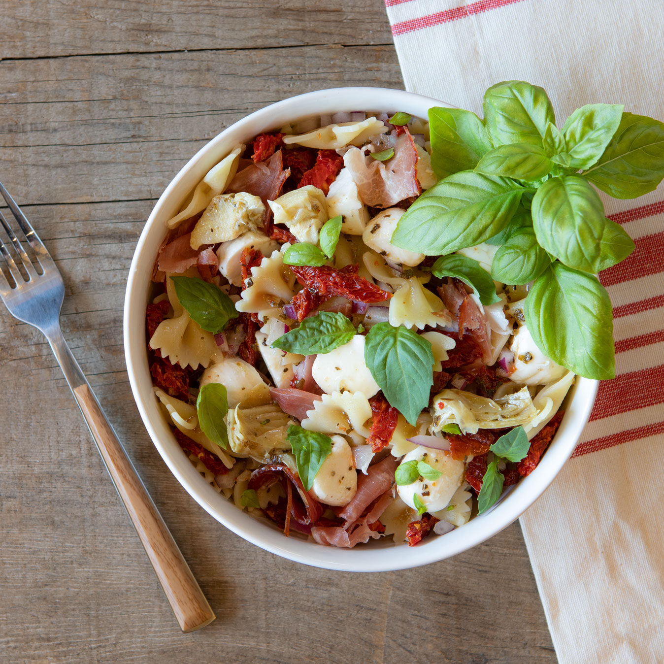 Picnic Pasta Salad | Bella Sun Luci