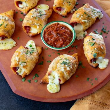 Sun Dried Tomato Pizza Roll