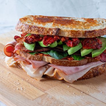 Bella Sun Luci Italiano Club Sandwich