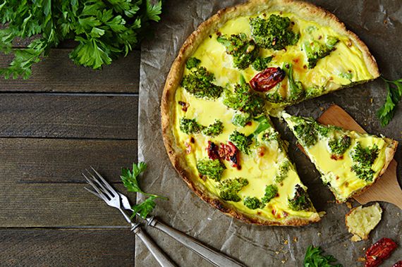 Broccoli and Sun Dried Tomato Quiche | Bella Sun Luci